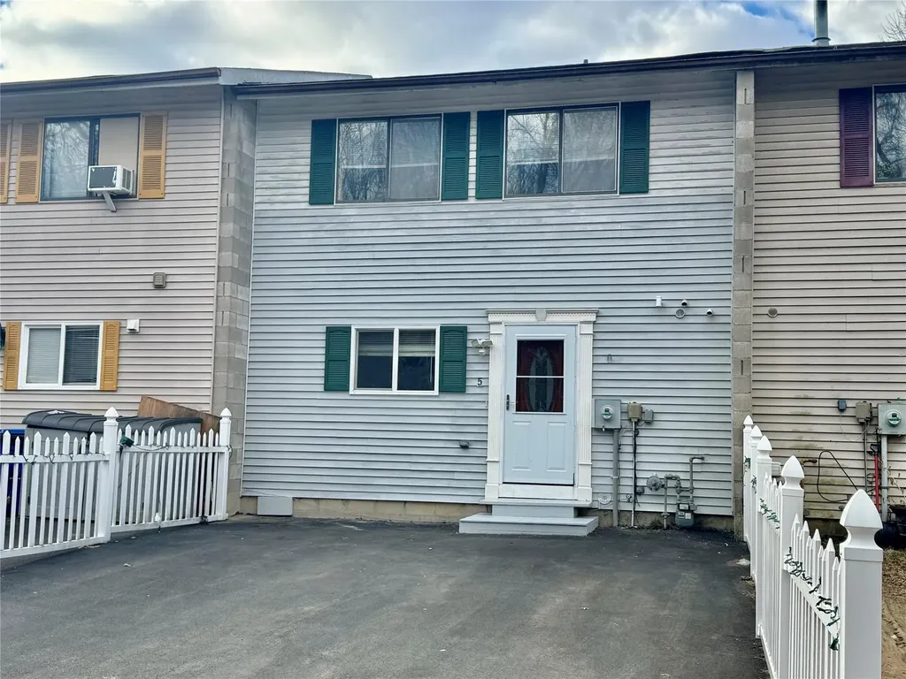 5 N Aspen Road Middletown NY 10940
