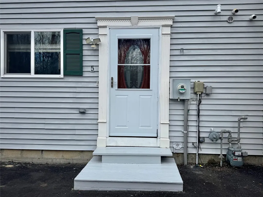 5 N Aspen Road Middletown NY 10940