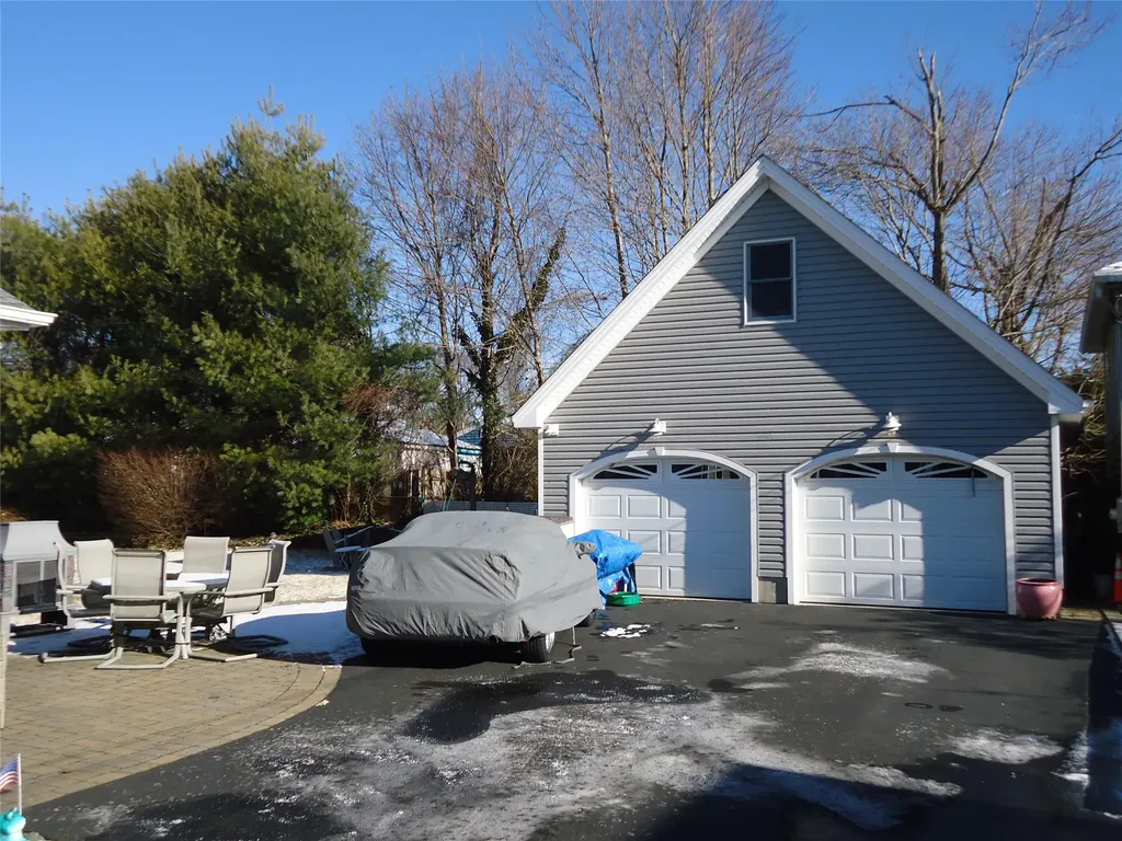 424 Marcy Avenue Riverhead NY 11901