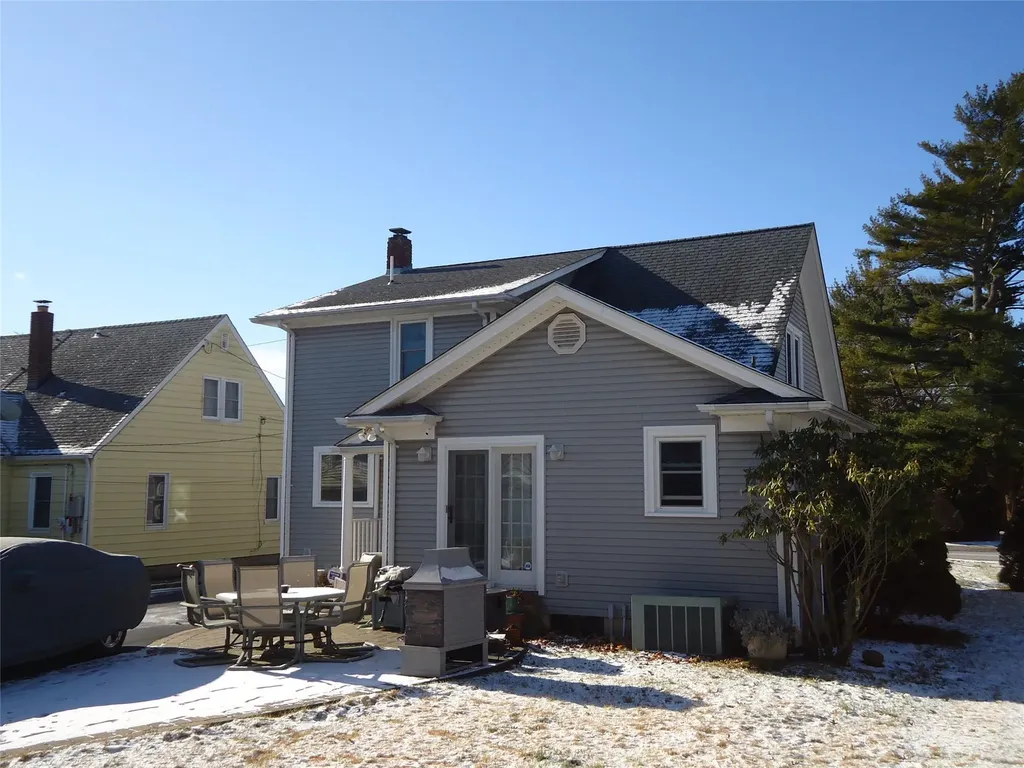 424 Marcy Avenue Riverhead NY 11901