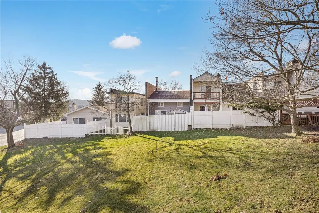 4 Golf Drive Florida NY 10921