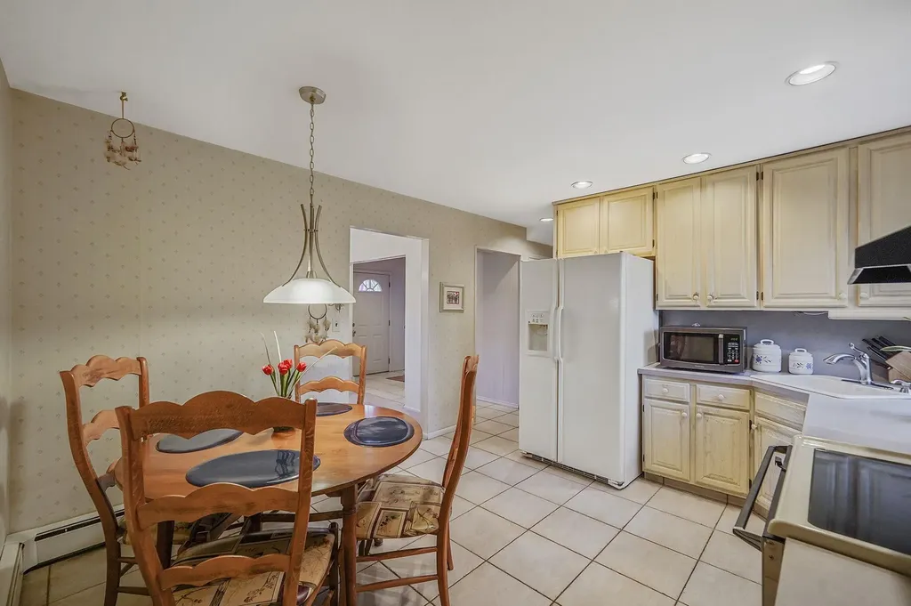 5 Knob Hill Drive Smithtown NY 11787