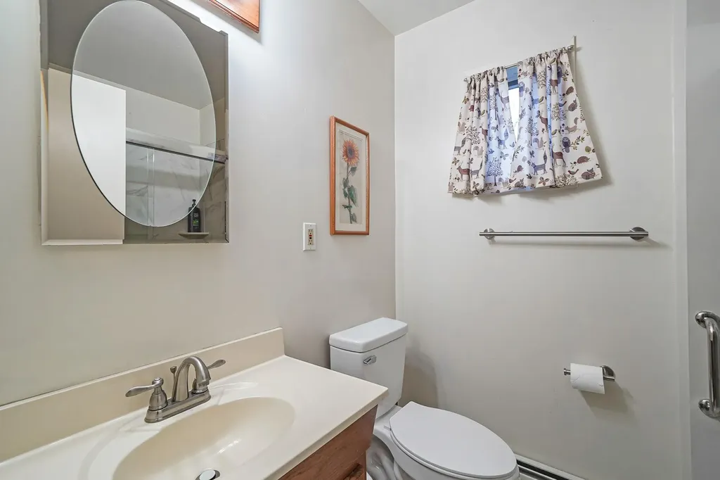 5 Knob Hill Drive Smithtown NY 11787