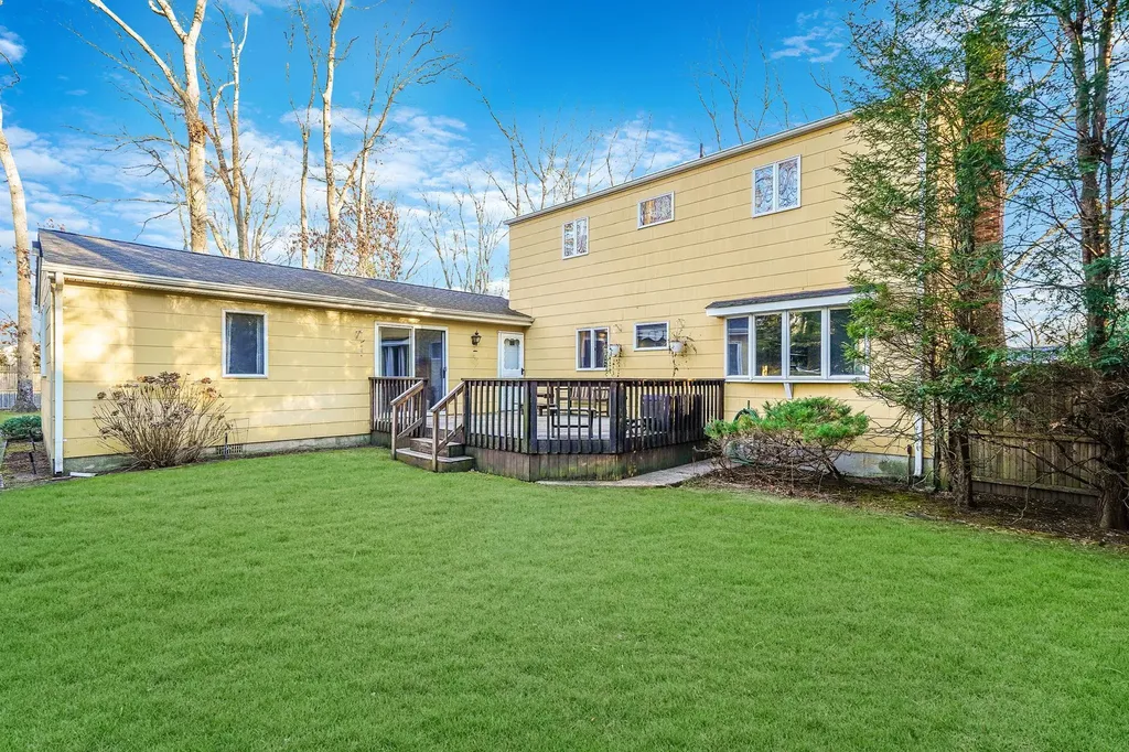 5 Knob Hill Drive Smithtown NY 11787