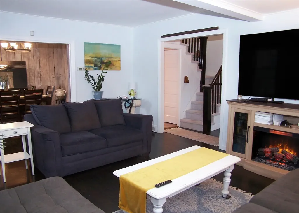 34 Avery Avenue Patchogue NY 11772