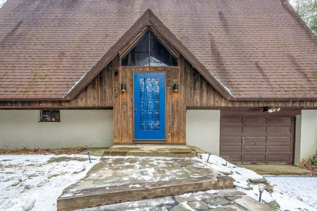 348 Willow Glen Road Red Hook NY 12571