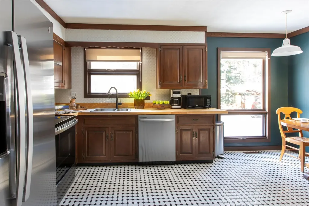 348 Willow Glen Road Red Hook NY 12571