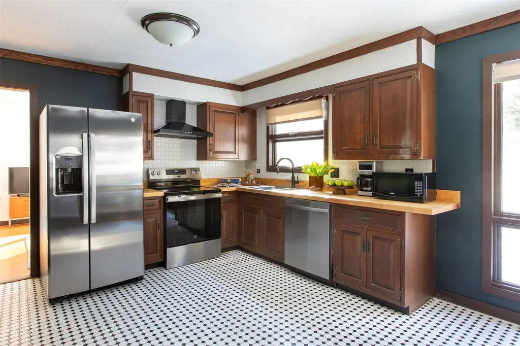 348 Willow Glen Road Red Hook NY 12571