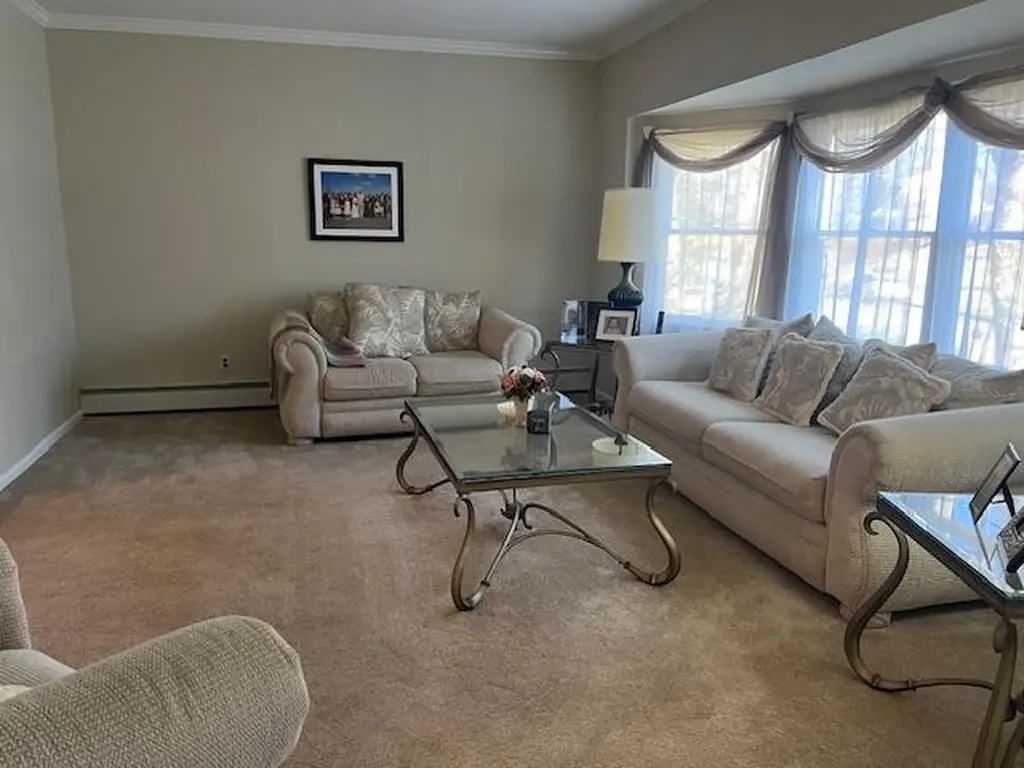 10 Scott Drive Smithtown NY 11787