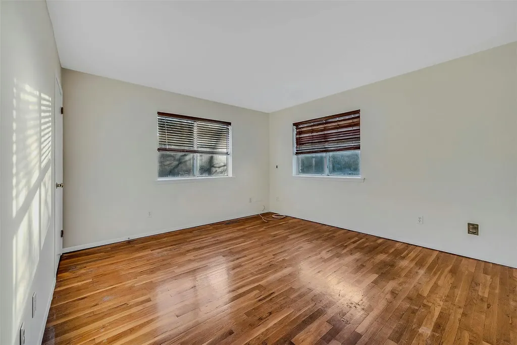 149 Forge Road Calverton NY 11933