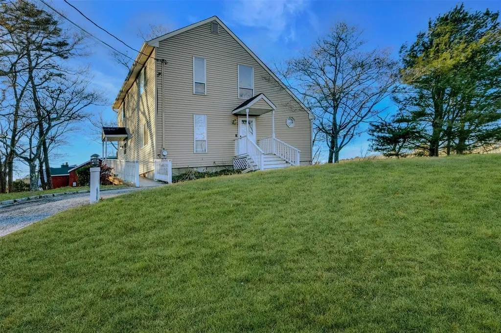 149 Forge Road Calverton NY 11933