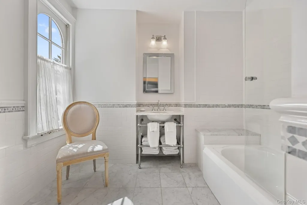 570 North Street Harrison NY 10528