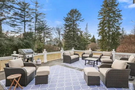 570 North Street Harrison NY 10528