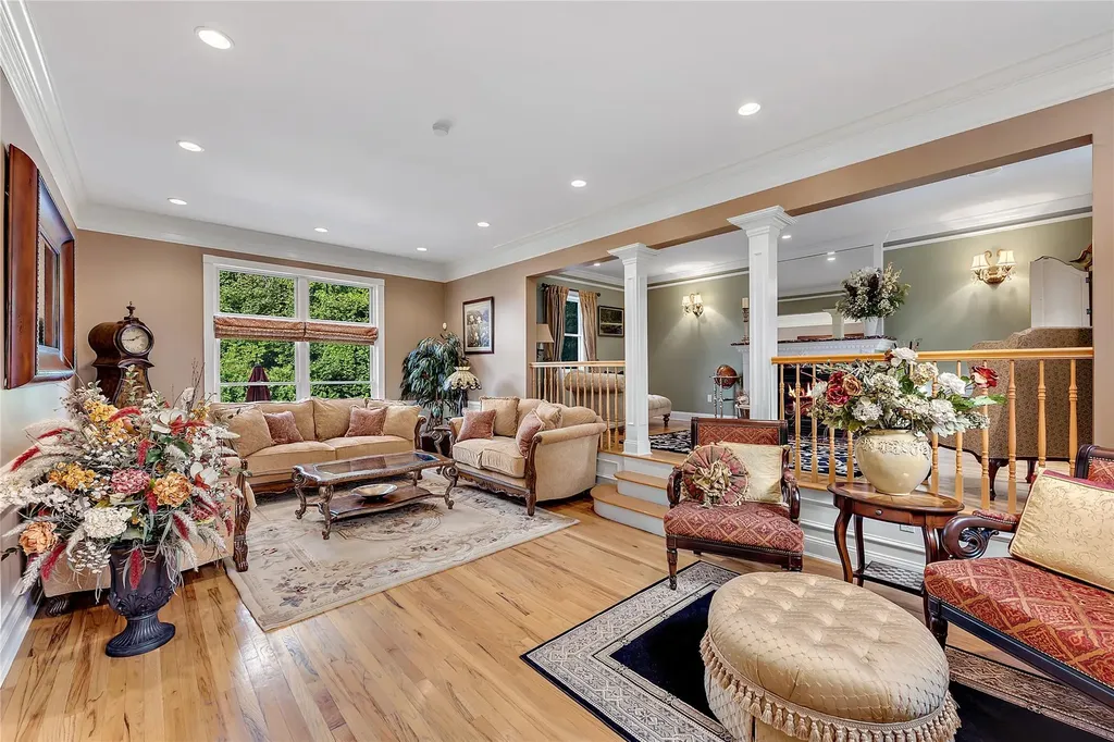 2 Dorchester Drive Yonkers NY 10710