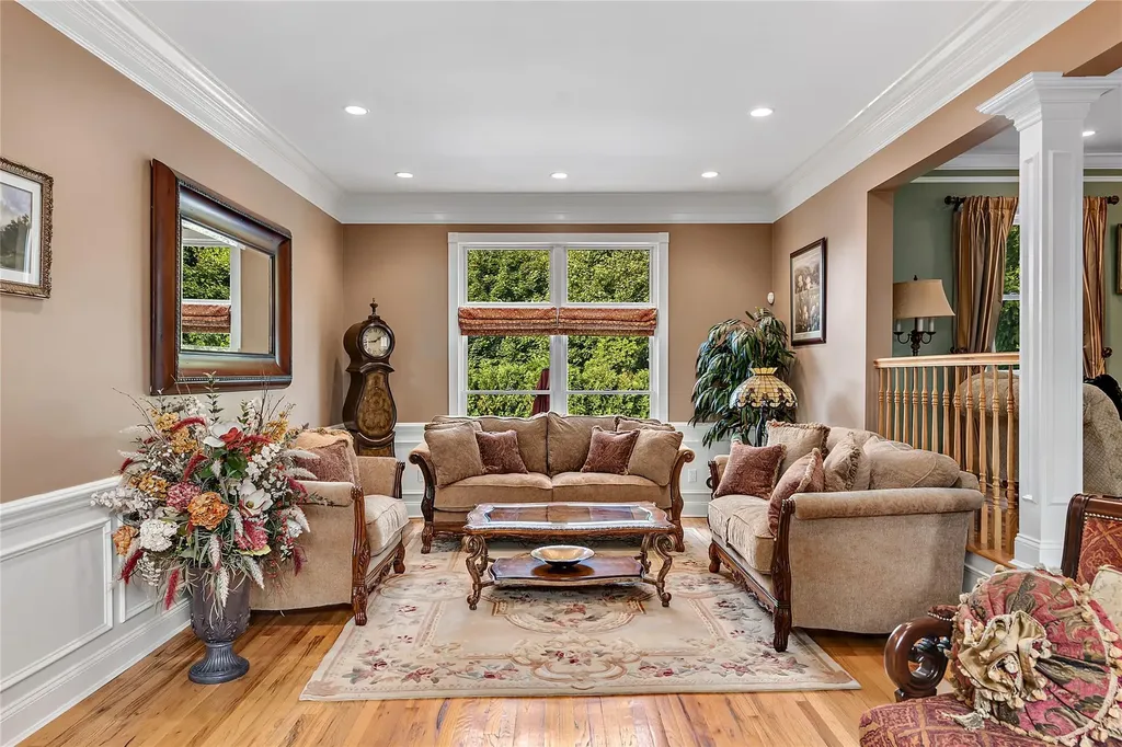 2 Dorchester Drive Yonkers NY 10710