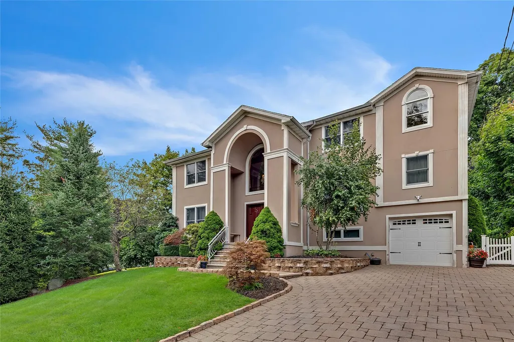 2 Dorchester Drive Yonkers NY 10710