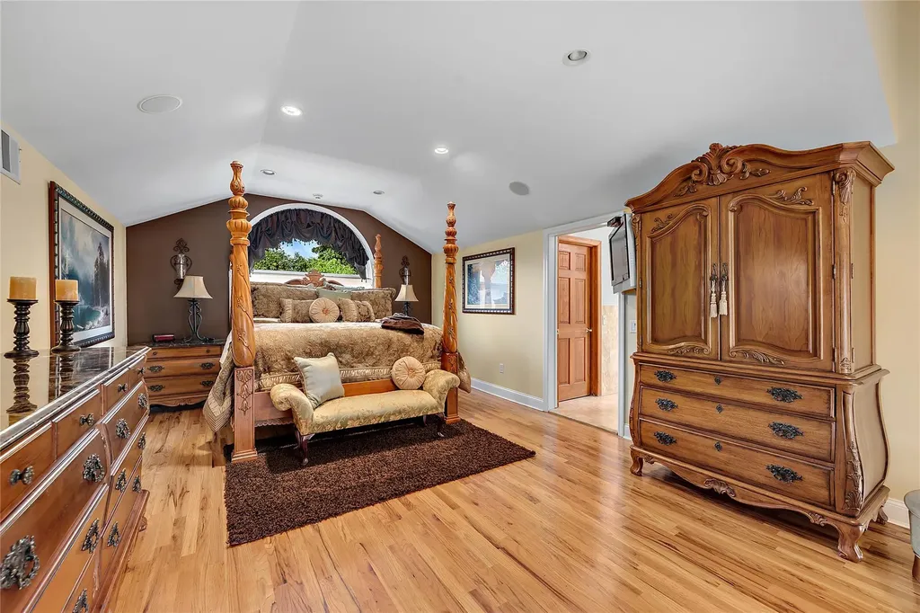 2 Dorchester Drive Yonkers NY 10710