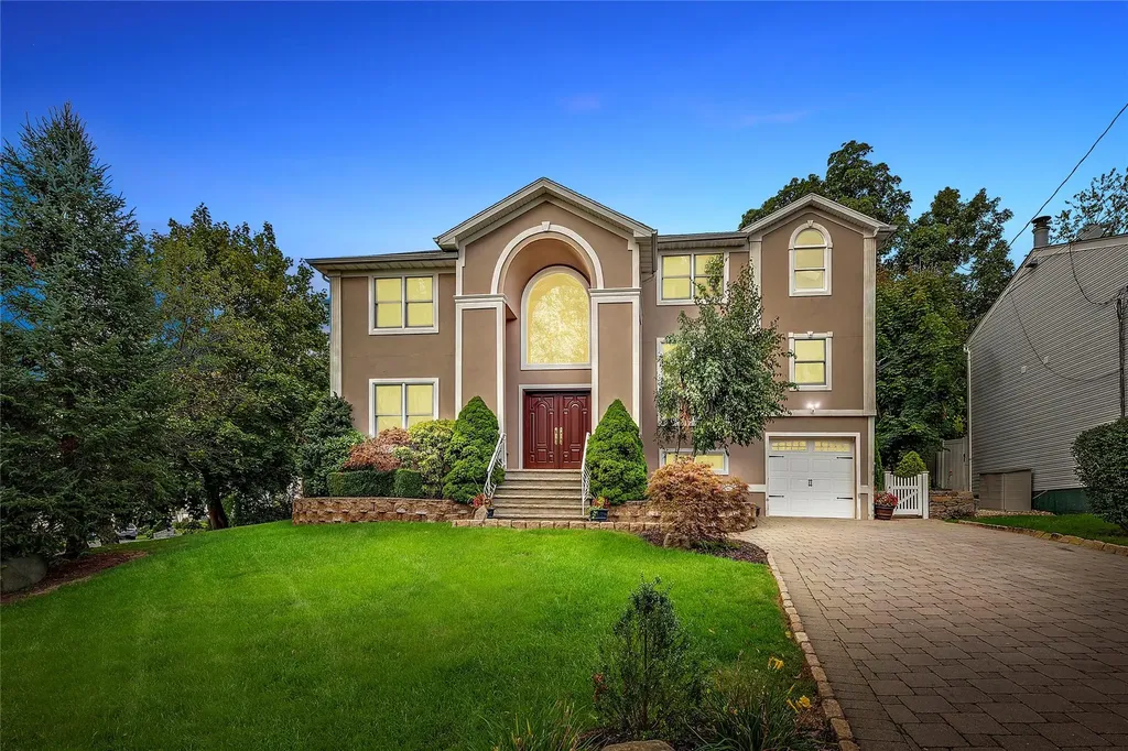 2 Dorchester Drive Yonkers NY 10710
