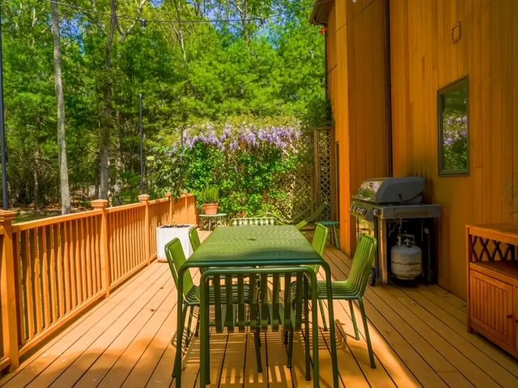 15 Mount Misery Drive Sag Harbor NY 11963
