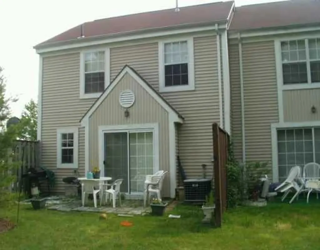 81 Creekside Circle Spring Valley NY 10977