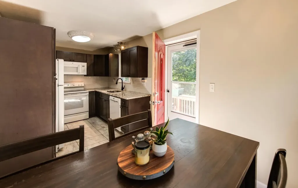 15 Knolls Road Poughkeepsie NY 12601