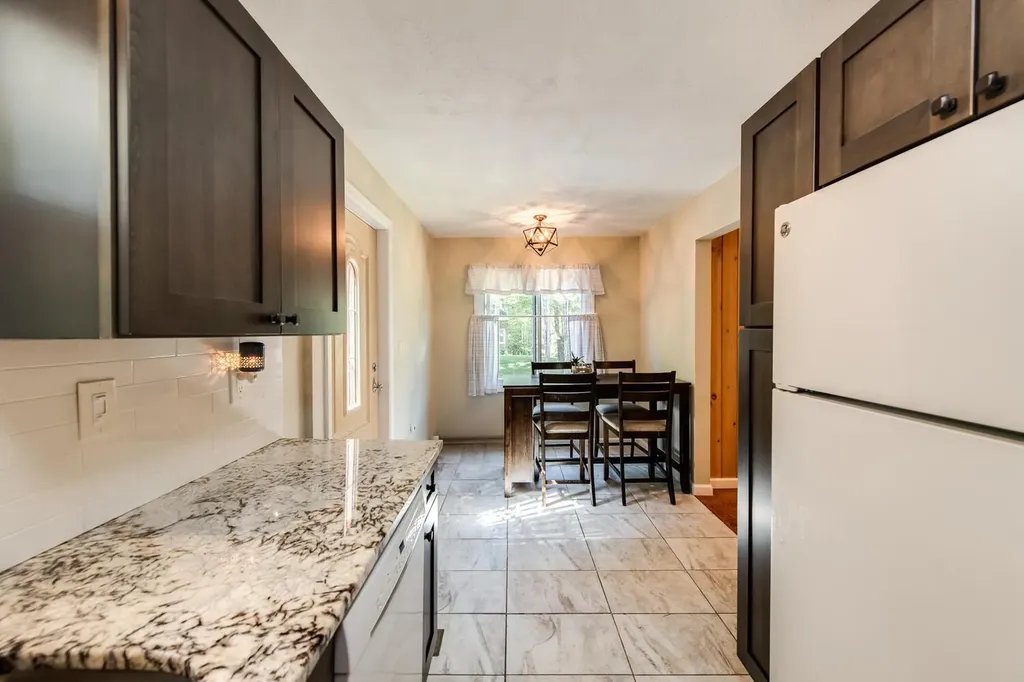 15 Knolls Road Poughkeepsie NY 12601