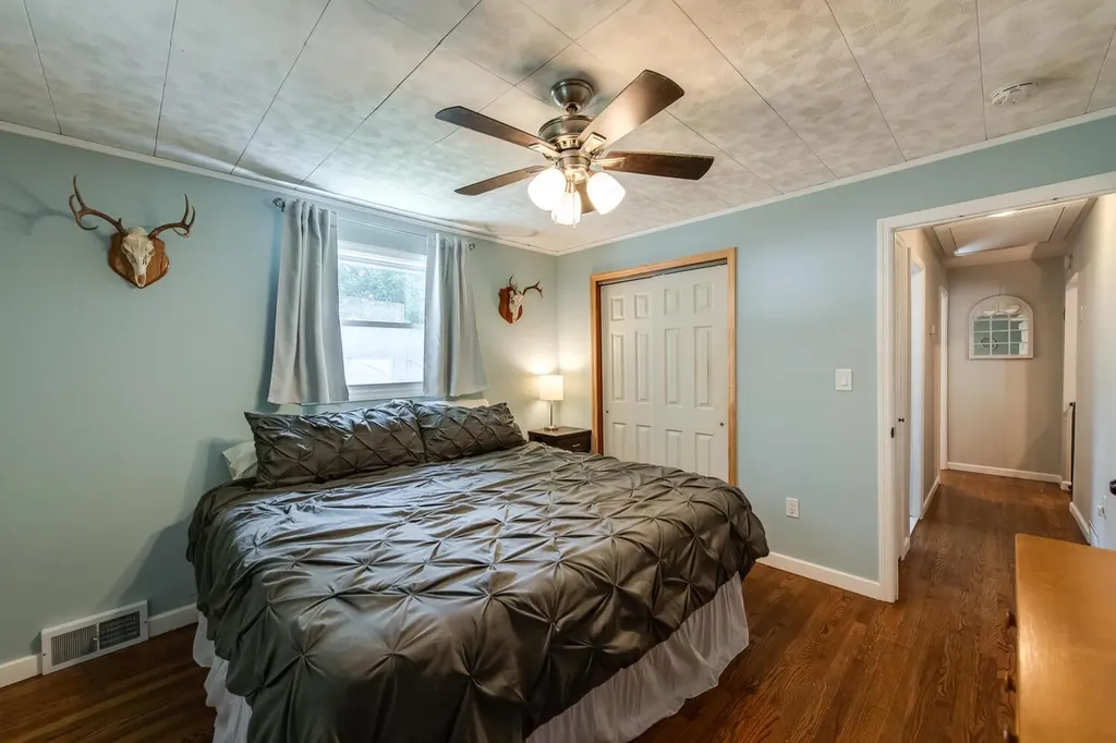 15 Knolls Road Poughkeepsie NY 12601