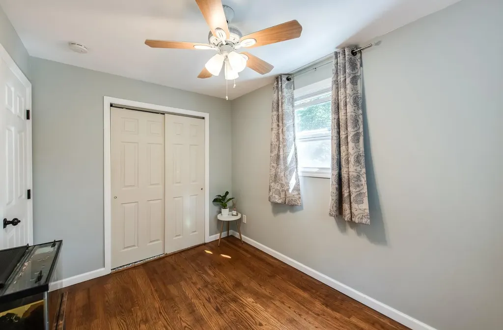 15 Knolls Road Poughkeepsie NY 12601