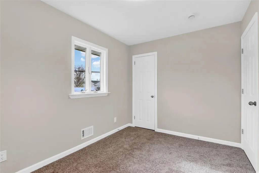 2203 Knickerbocker Avenue Medford NY 11763