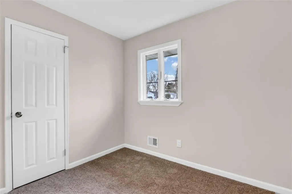 2203 Knickerbocker Avenue Medford NY 11763