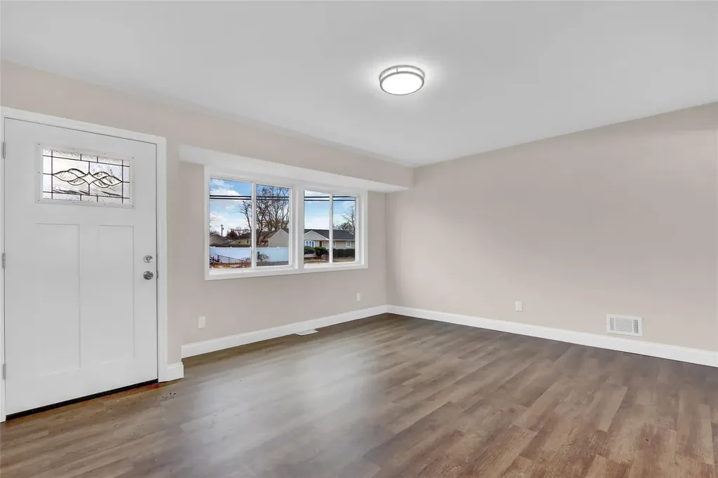 2203 Knickerbocker Avenue Medford NY 11763