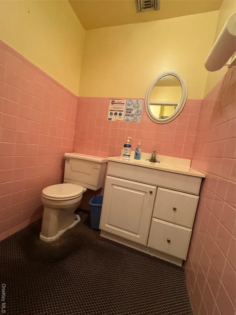 900 Hempstead Turnpike Franklin Square NY 11010