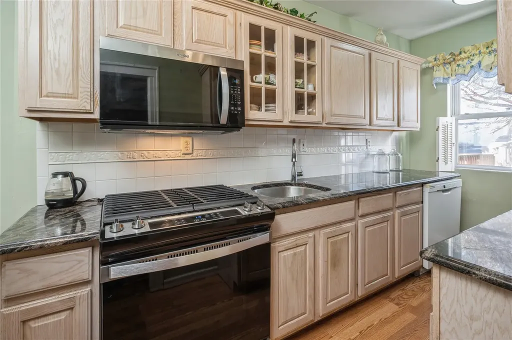 2523 Westervelt Avenue Bronx NY 10469