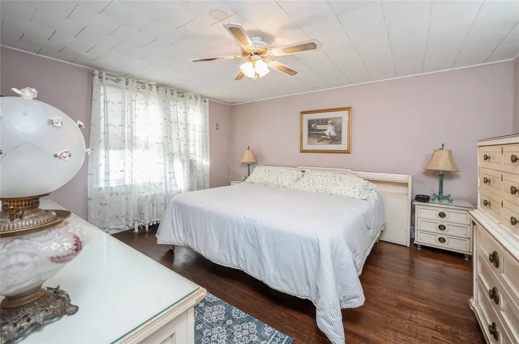 2523 Westervelt Avenue Bronx NY 10469