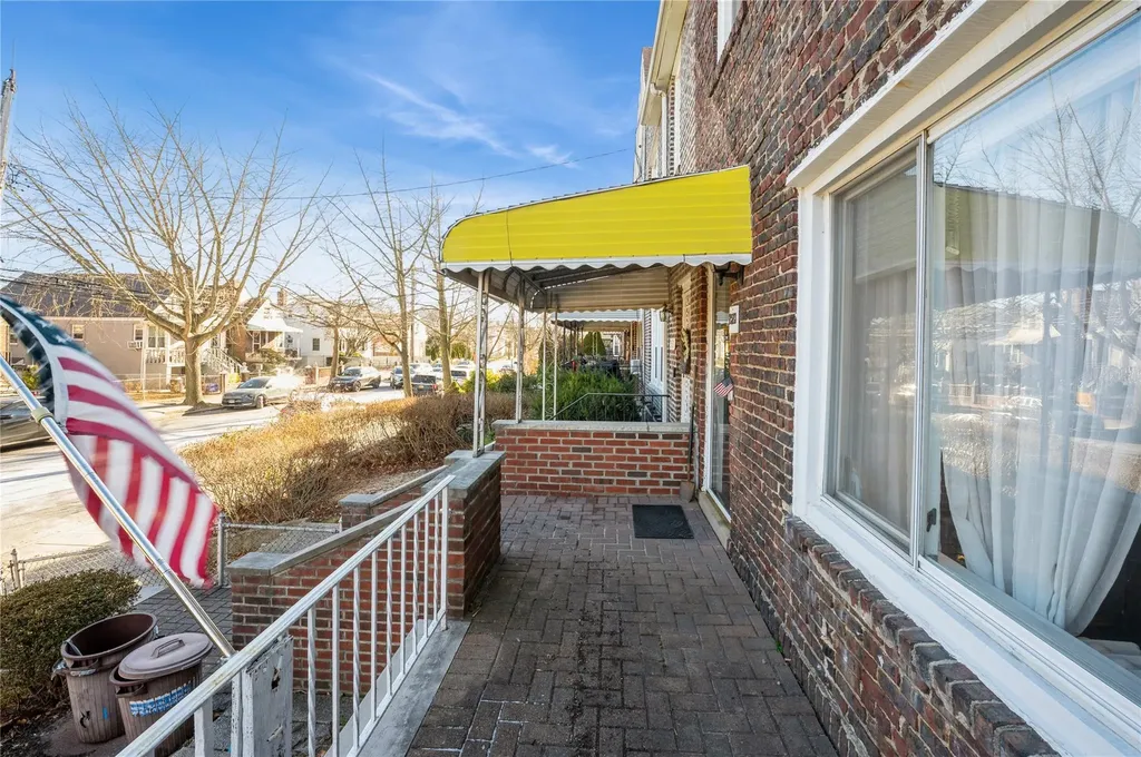 2523 Westervelt Avenue Bronx NY 10469
