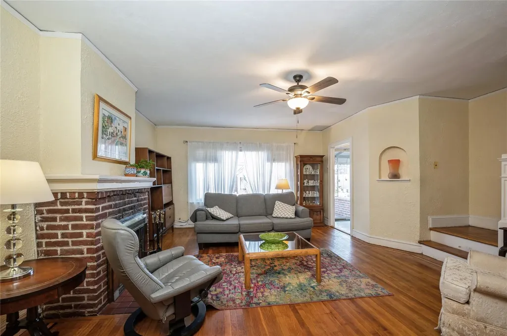 2523 Westervelt Avenue Bronx NY 10469
