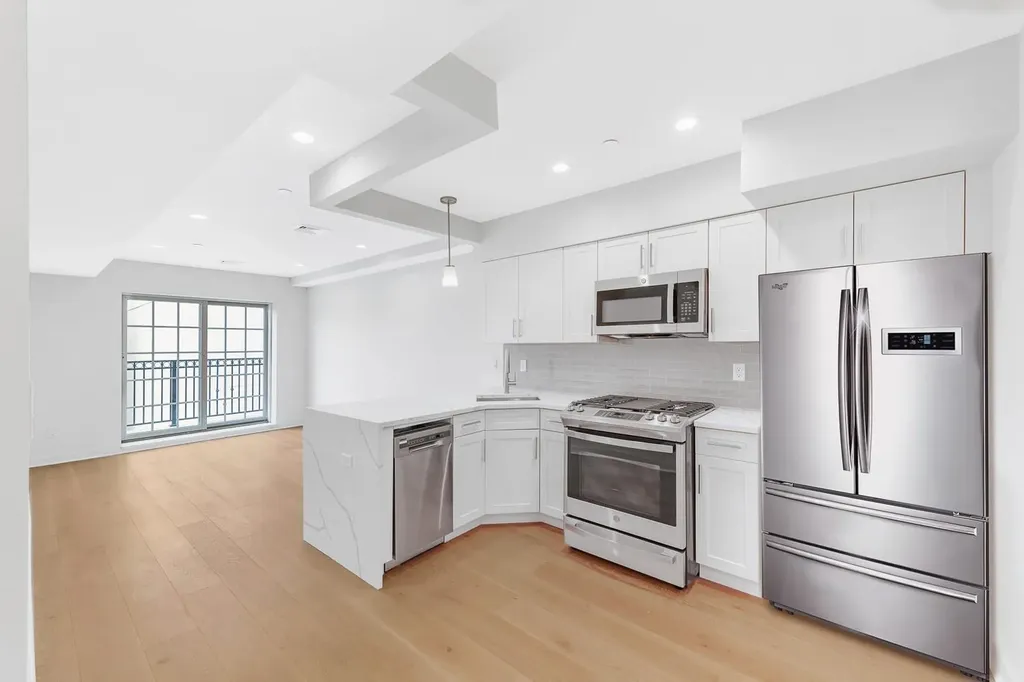 23-23 30th Road Astoria NY 11102