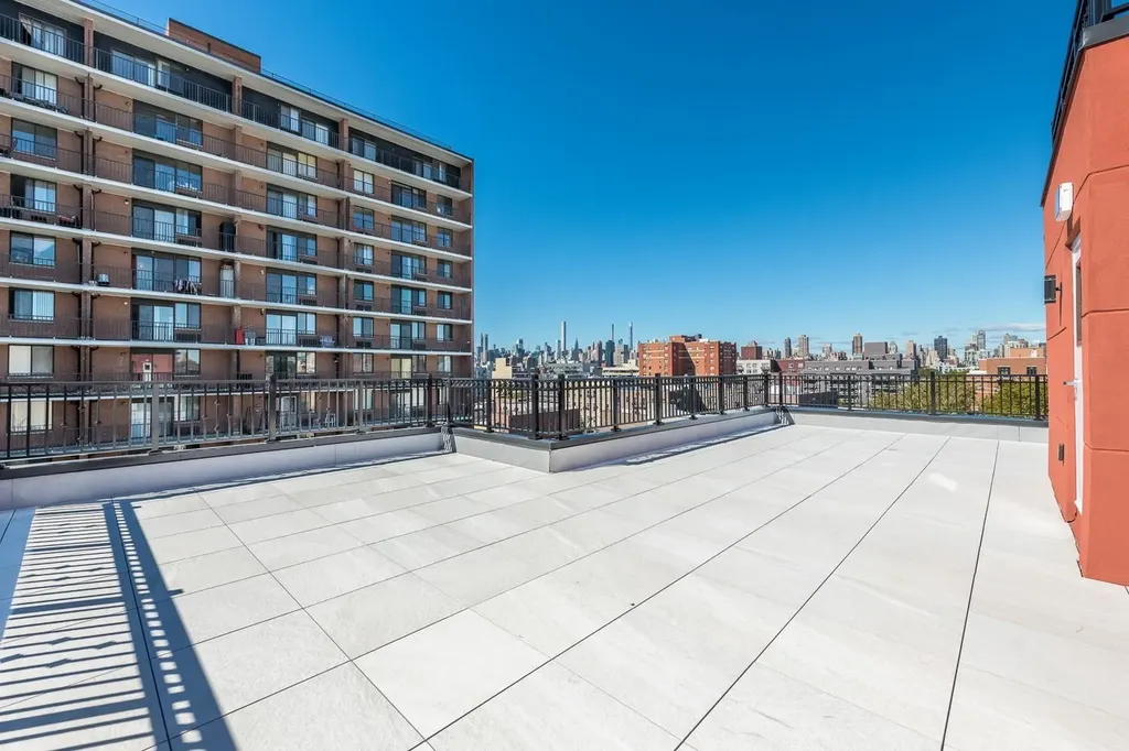 23-23 30th Road Astoria NY 11102
