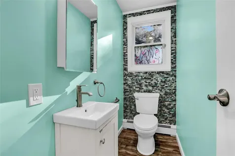 724 Glendale Road West Babylon NY 11704