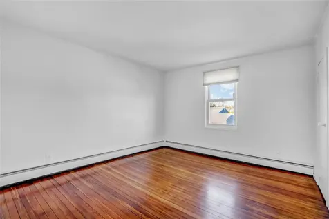 724 Glendale Road West Babylon NY 11704