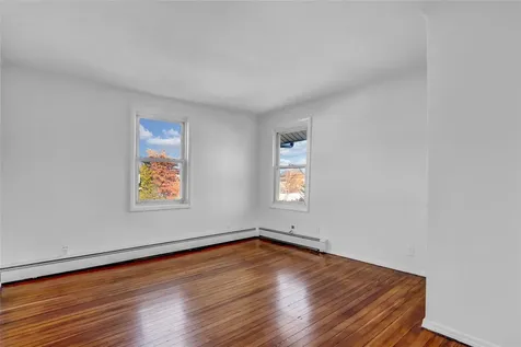 724 Glendale Road West Babylon NY 11704