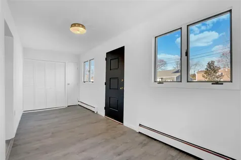 724 Glendale Road West Babylon NY 11704