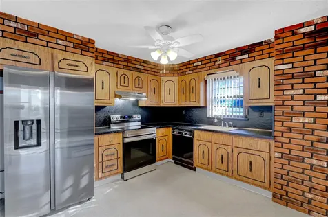 724 Glendale Road West Babylon NY 11704