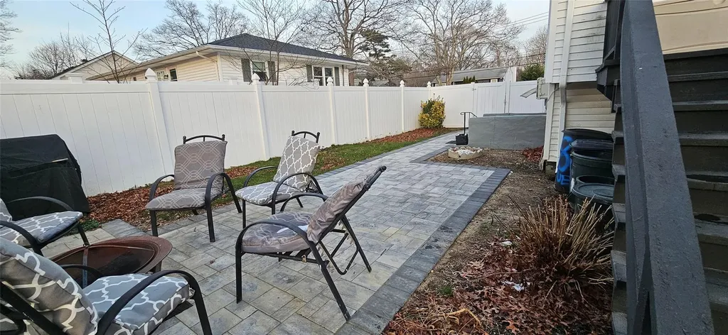48 Carver Boulevard Bellport NY 11713