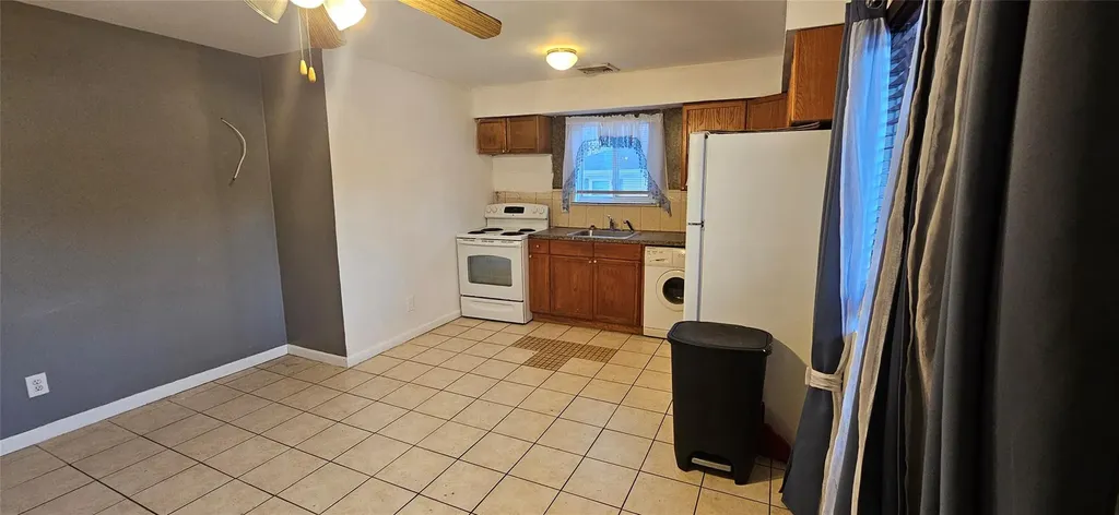 48 Carver Boulevard Bellport NY 11713