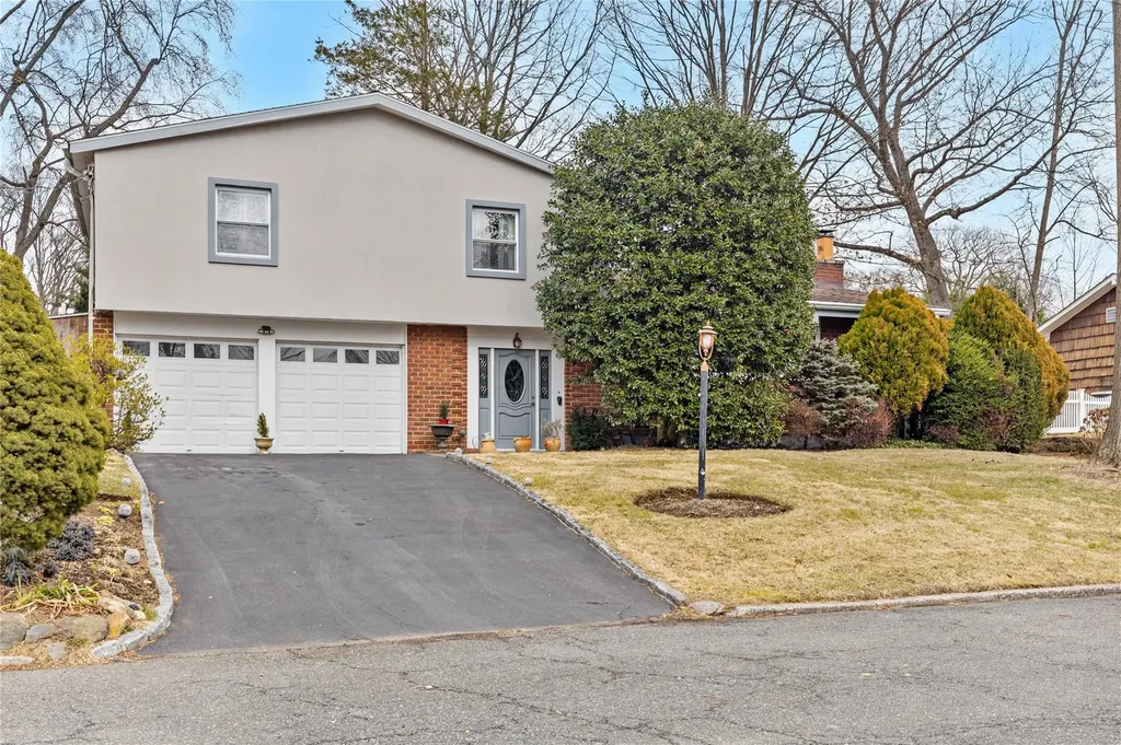 20 Hunt Path New Rochelle NY 10804