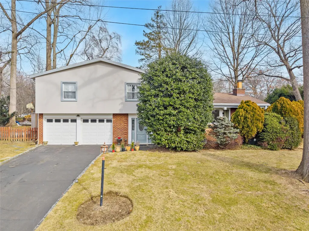 20 Hunt Path New Rochelle NY 10804
