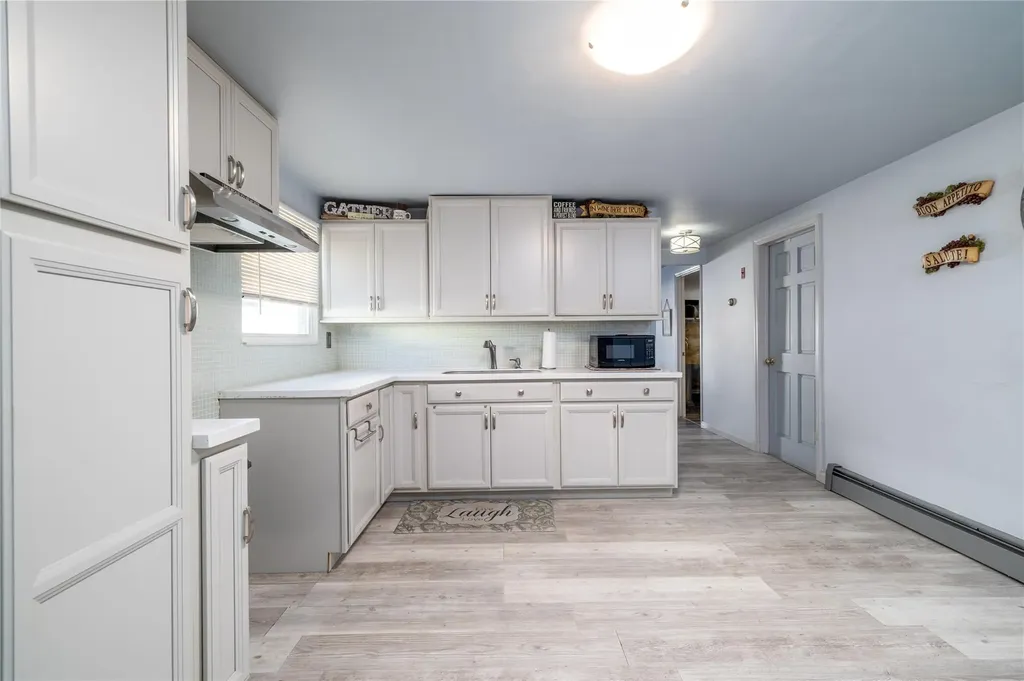 2619 Windsor Avenue Oceanside NY 11572
