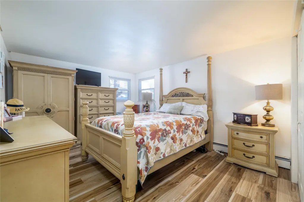 2619 Windsor Avenue Oceanside NY 11572