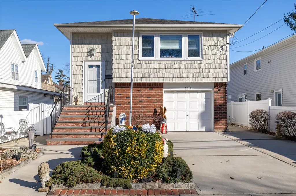 2619 Windsor Avenue Oceanside NY 11572